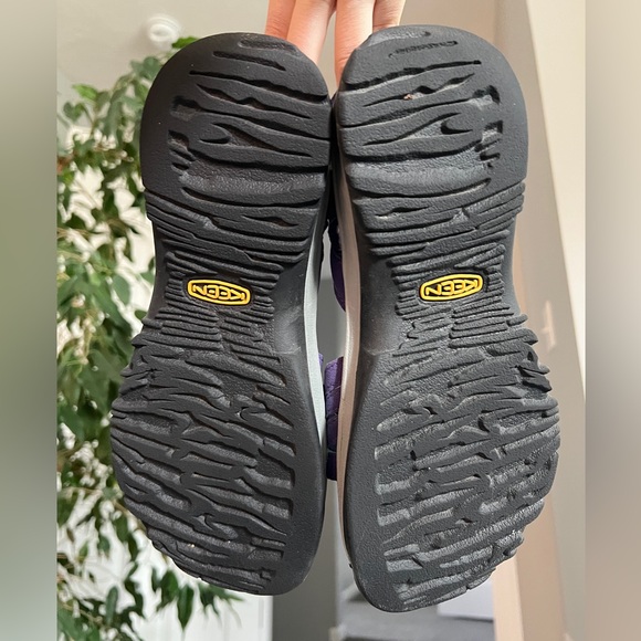 Keen Water/Hiking Sandal sz9.5 - Picture 2 of 10